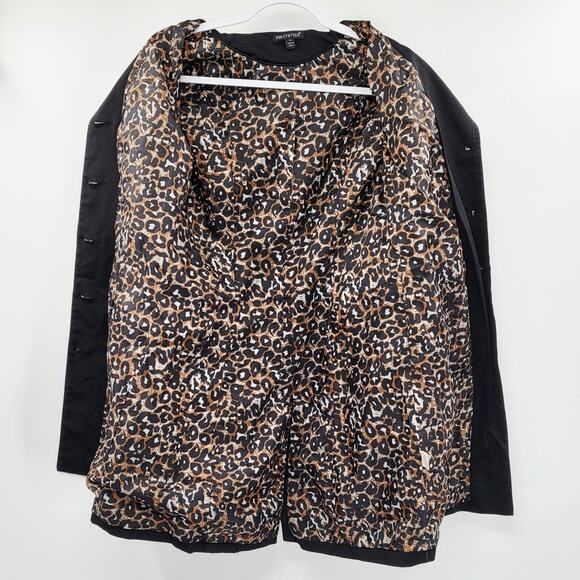 Vintage For Cynthia Black Trench Coat Leopard Print Lining Ruffled Wrists Size M - Picture 3 of 12